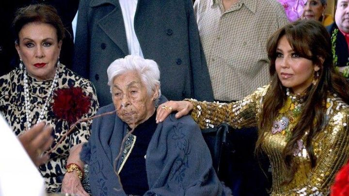 De nuevo al hospital: Reportan delicada de salud a la abuela de Thalía y Laura Zapata