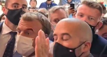 ¡De no creerse! Captan en VIDEO ataque al presidente de Francia en pleno evento público