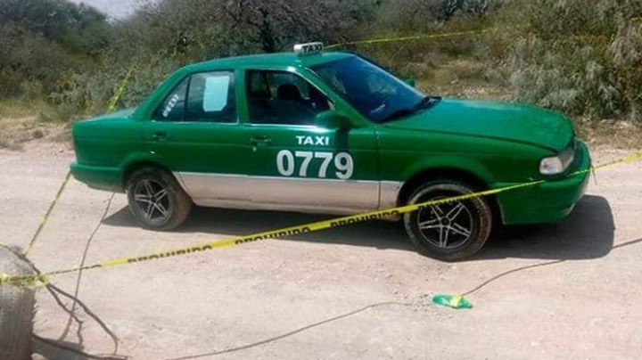 En plena carretera, abandonan un occiso; el cuerpo presentaba múltiples signos de tortura