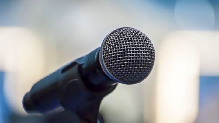 "Mataré a tu madre": Al borde del llanto, famosa cantante revela que sufrió abuso a los 9 años