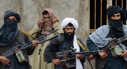 Talibanes celebran con tiroteos el control total de Afganistán; hay 17 muertos