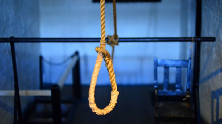 Tras una discusión, un hombre ataca a su esposa con un cuchillo; se quitó la vida después