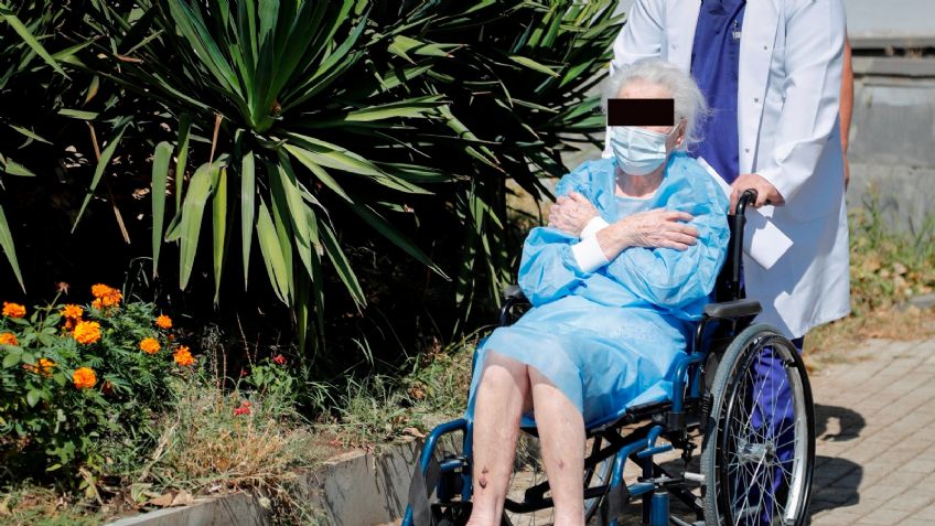 ¡Sorprendente! Tras estar 12 días hospitalizada, 'abuelita' de 111 años supera al Covid-19