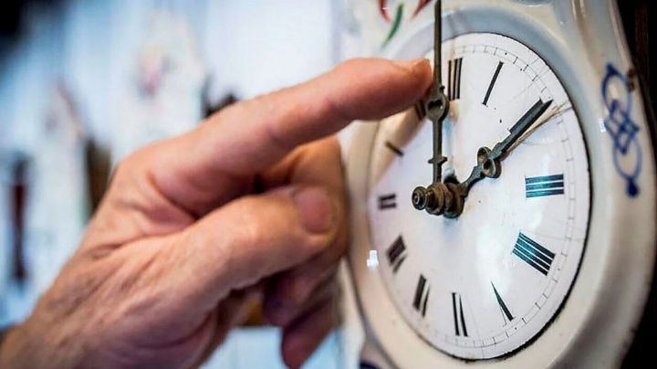 Horario de verano 2022: Te contamos cuándo comienza y si el reloj se atrasa o adelanta