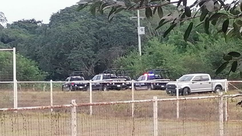 En medio de un predio, localizan el cadáver de un hombre en estado putrefacto