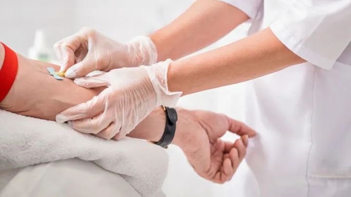 ¡Avance histórico! Grecia elimina restricción para hombres gay; ya pueden donar sangre