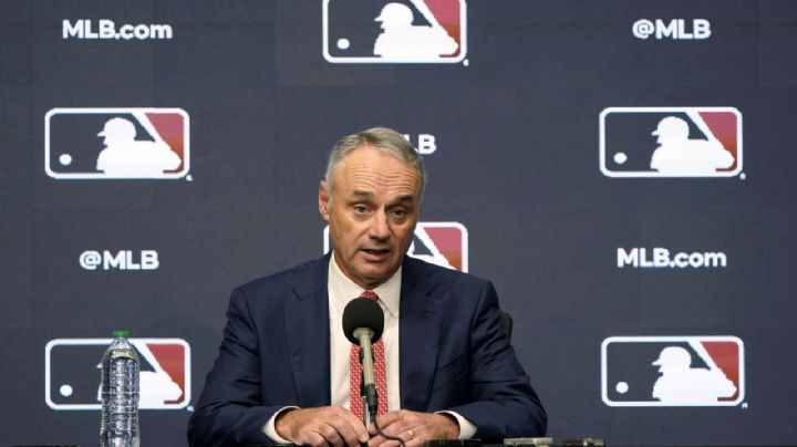 No avanzan mucho, pero… reanudan negociaciones en el beisbol de las Grandes Ligas