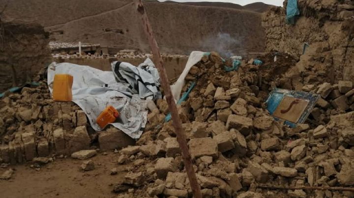 Reportan al menos 12 muertos tras sismo de magnitud 5.3 al oeste de Afganistán