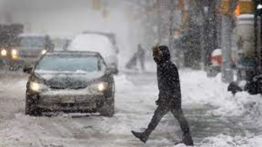 Emiten alertas por tormenta invernal en el sur de EU; cancelan vuelos y reportan cortes eléctricos
