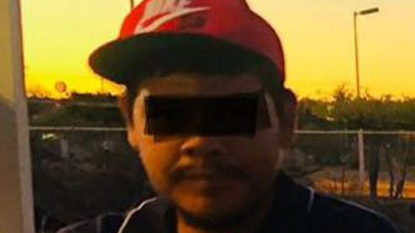 Sorprenden a Francisco Enrique robando mesabancos de una escuela en Hermosillo