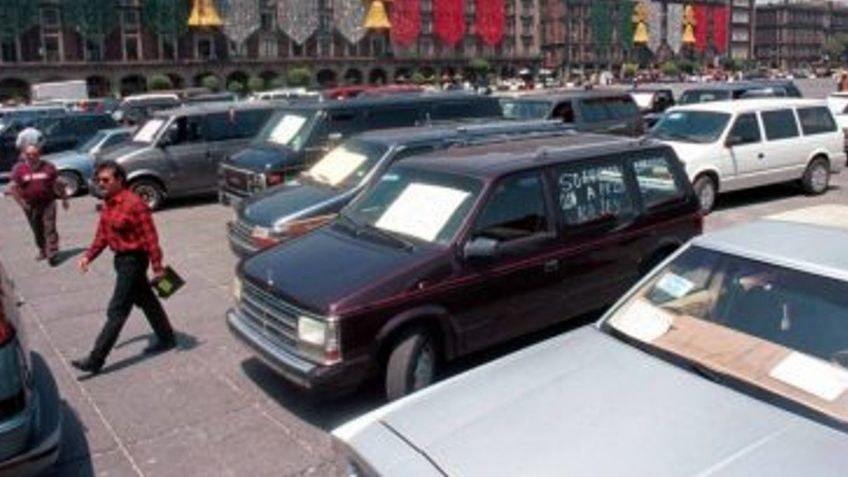 ¿Qué pasará si no regulas tus autos 'chocolate' en la frontera de México? Esto dijo AMLO