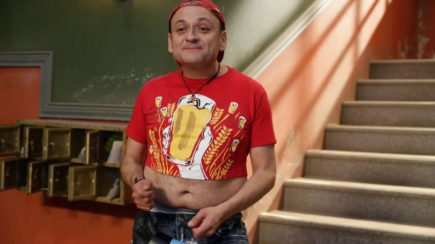 Tras desmentir su presunta salida de la bioserie de 'Chespirito', Lalo España anuncia nuevo proyecto