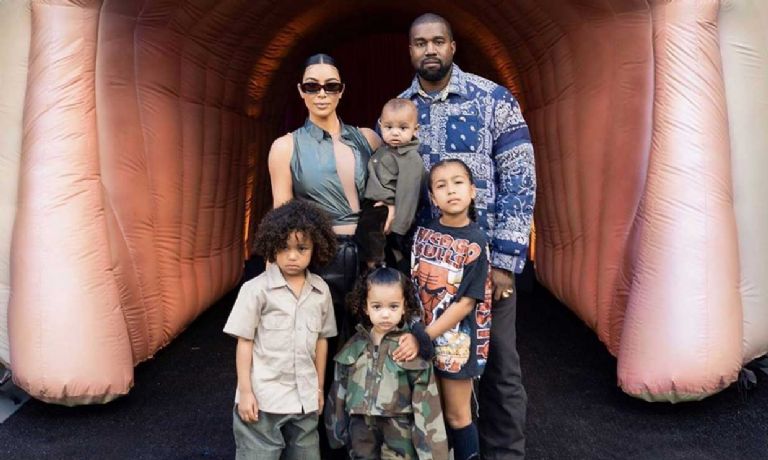 Kenye West, Kim Kardashian y su familia