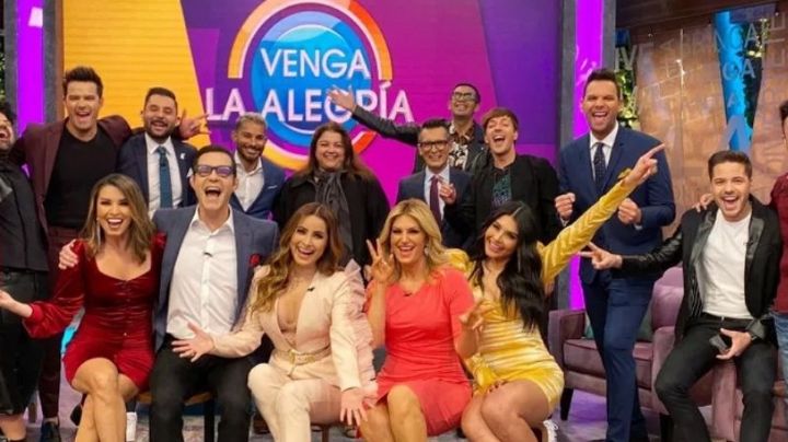 Shock en TV Azteca: Tras rumor de despido, productor de 'VLA' sale del clóset y se compromete