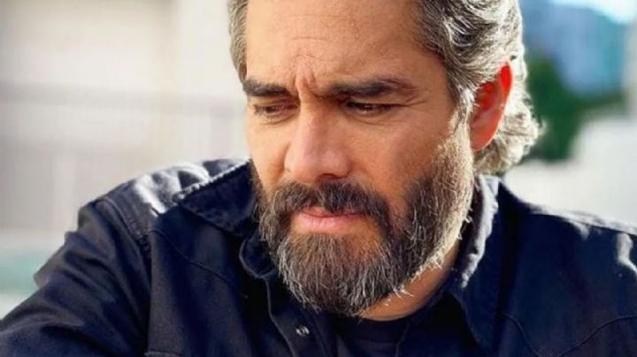 Tras volver a Televisa, Omar Chaparro se viste de luto y su esposa le pide que regrese a casa