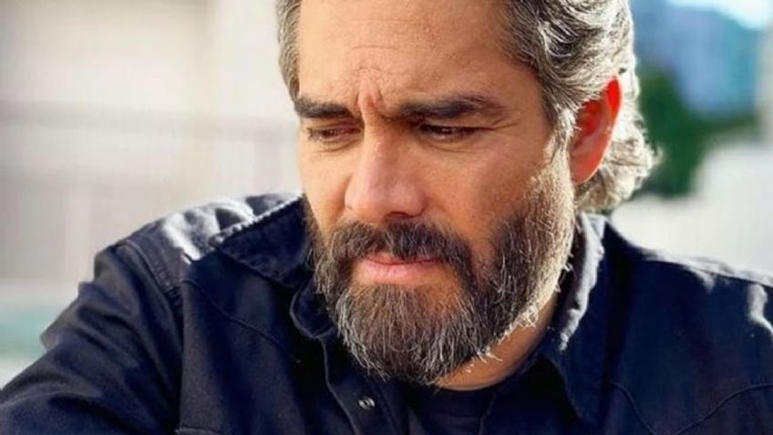 Tras volver a Televisa, Omar Chaparro se viste de luto y su esposa le pide que regrese a casa