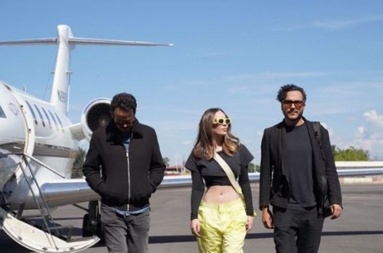 Belinda se reúne con Motel