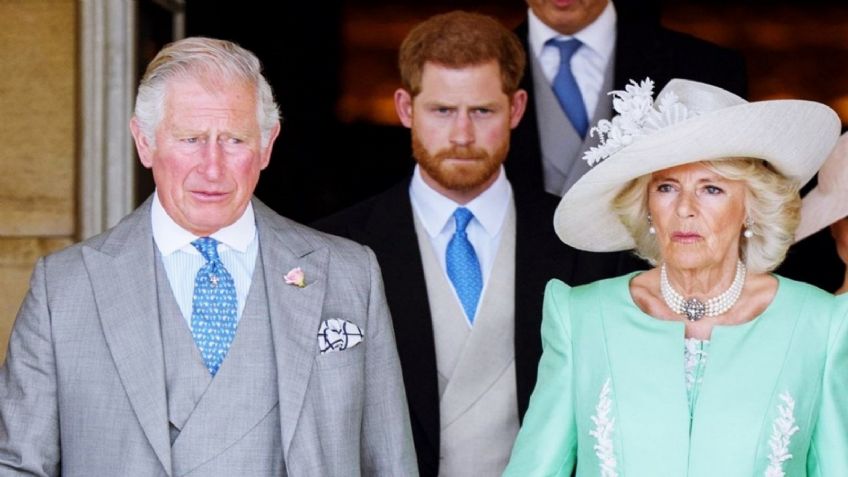 Shock en la corona: Filtran que Carlos III sería capaz de darle la espalda a Harry por Camilla