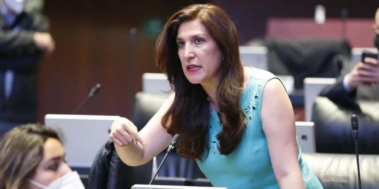 Kenia López Rabadán