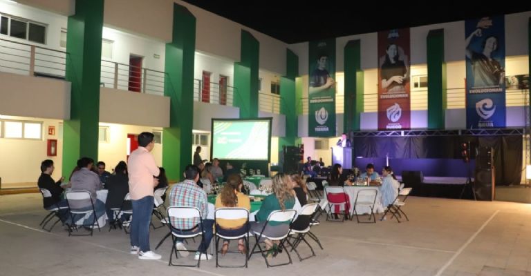 Universidad Tecmilenio celebra 20 años de su fundación en México