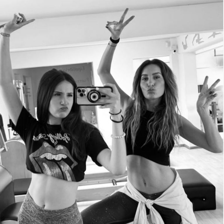 Geraldine Bazán y Elissa Marie Soto 