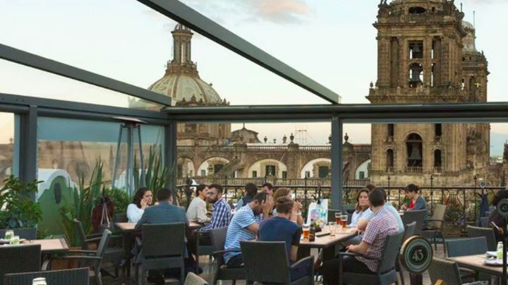 Insólito: Exhiben a terraza en CDMX por cobrar la vista al Zócalo; Profeco inspecciona 24 restaurantes