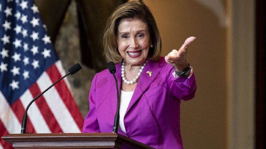 Pánico en EU: Marido de Nancy Pelosi es hospitalizado tras ser atacado con un martillo en su casa