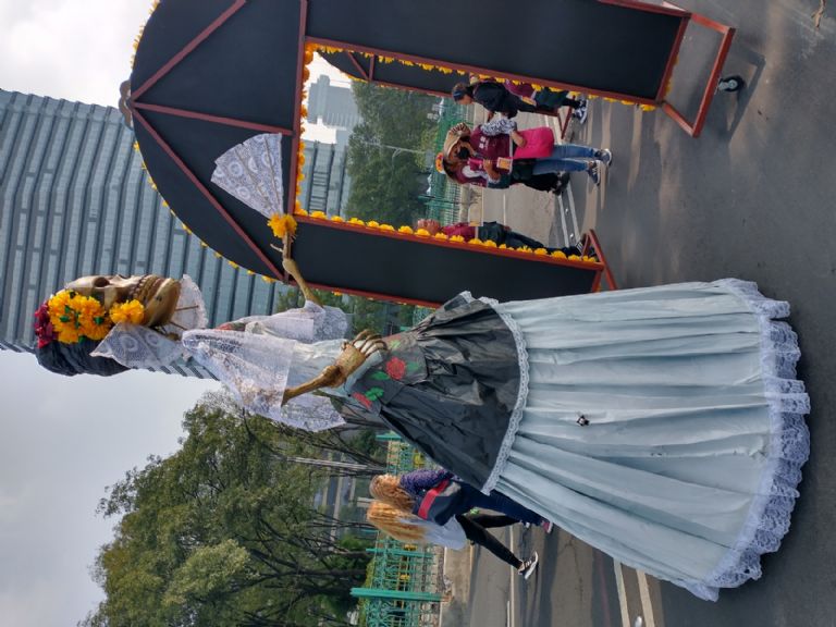 Preparativos Desfile de Muertos 