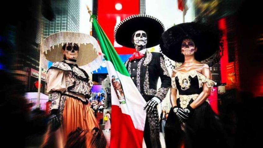 Catrinas 'invaden' el Metro y las calles de Nueva York en el marco de Día de Muertos