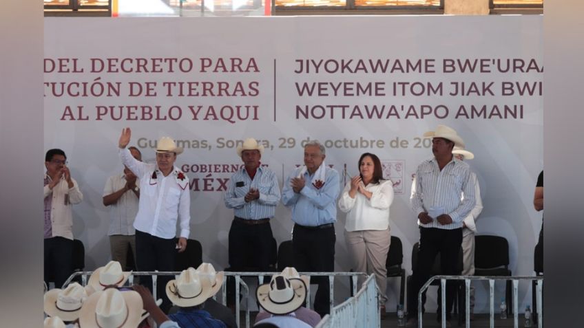 AMLO promete recursos para calles de Cajeme: Hablan de recursos por regularización