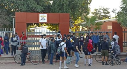 Padres de familia cierran escuela en Etchojoa por brote de dengue; hay 71 casos