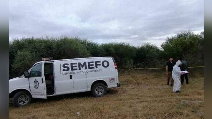 Localizan a un hombre sin vida a la orilla de la carretera; tenía un golpe en la cabeza