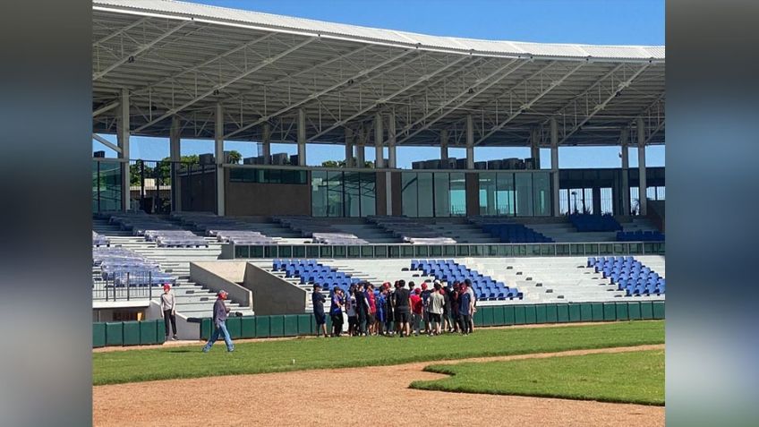 Escuela de béisbol en Ciudad Obregón opera con las instalaciones incompletas; la directora, ausente