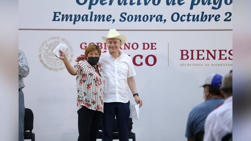 Entregan apoyos a damnificados de Guaymas y Empalme; cifra prometida se 'desinfla'