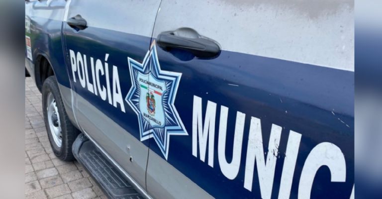 Autoridades llegan al sitio del crimen