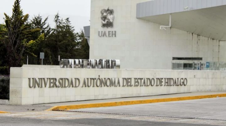 César, docente de Universidad, lleva a sus alumnas a un laboratorio: las toca y las graba en VIDEO