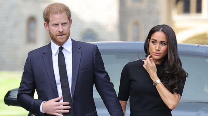 Ni porque quiere la ciudadanía inglesa: Rey Carlos III hace este desplante a Harry y Meghan Markle