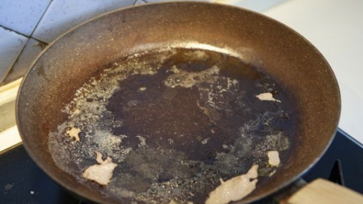 ¿Cocinas con sartén de teflón? Ten cuidado, expertos hacen escalofriante descubrimiento