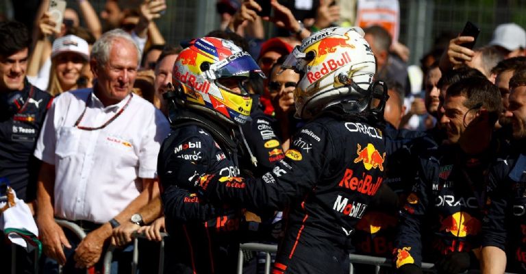 Checo Pérez Max Verstappen