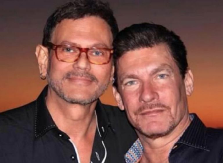 Sebastián Ligarde y su pareja