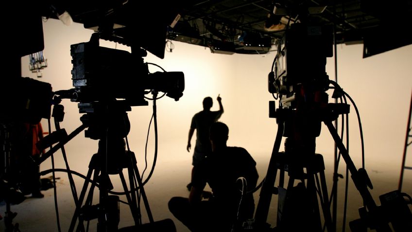 Salió del clóset: Tras besarse hombre, querido actor hace polémica declaración sobre su orientación