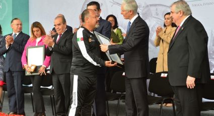 Con premio a deportistas destacados el Estado de México celebra la Revolución Mexicana