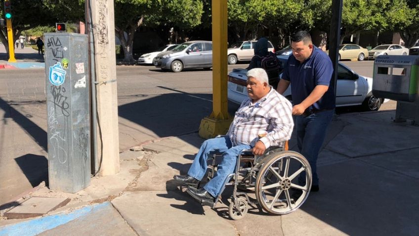 Regidor exhibe pésima infraestructura en rampas para discapacitados en Ciudad Obregón