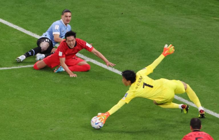 El debut de Uruguay y Corea del Sur en el Mundial de Qatar 2022 concluyó en ceros. Foto: Twitter