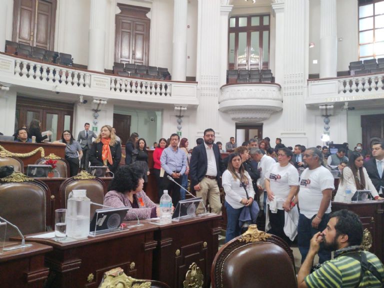 Exigen justicia en la Cámara de Diputados