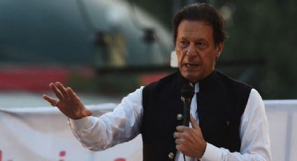 Exprimer ministro de Pakistán participa en marcha pero resulta herido durante un tiroteo