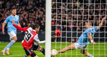 Santiago Giménez anota y el Feyenoord clasifica como líder; así fue el gol