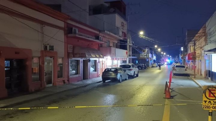 Frente a un reconocido establecimiento, sicarios dan muerte a un hombre en Nuevo León