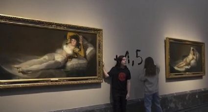 Ataques contra el arte siguen: Activistas se pegan a la pared del Museo del Prado