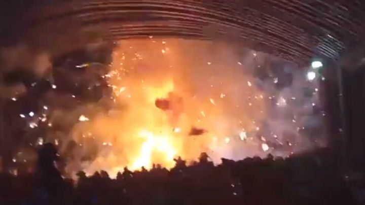 (VIDEO) Festejo termina en tragedia: Explosión de pirotecnia deja más de 10 víctimas